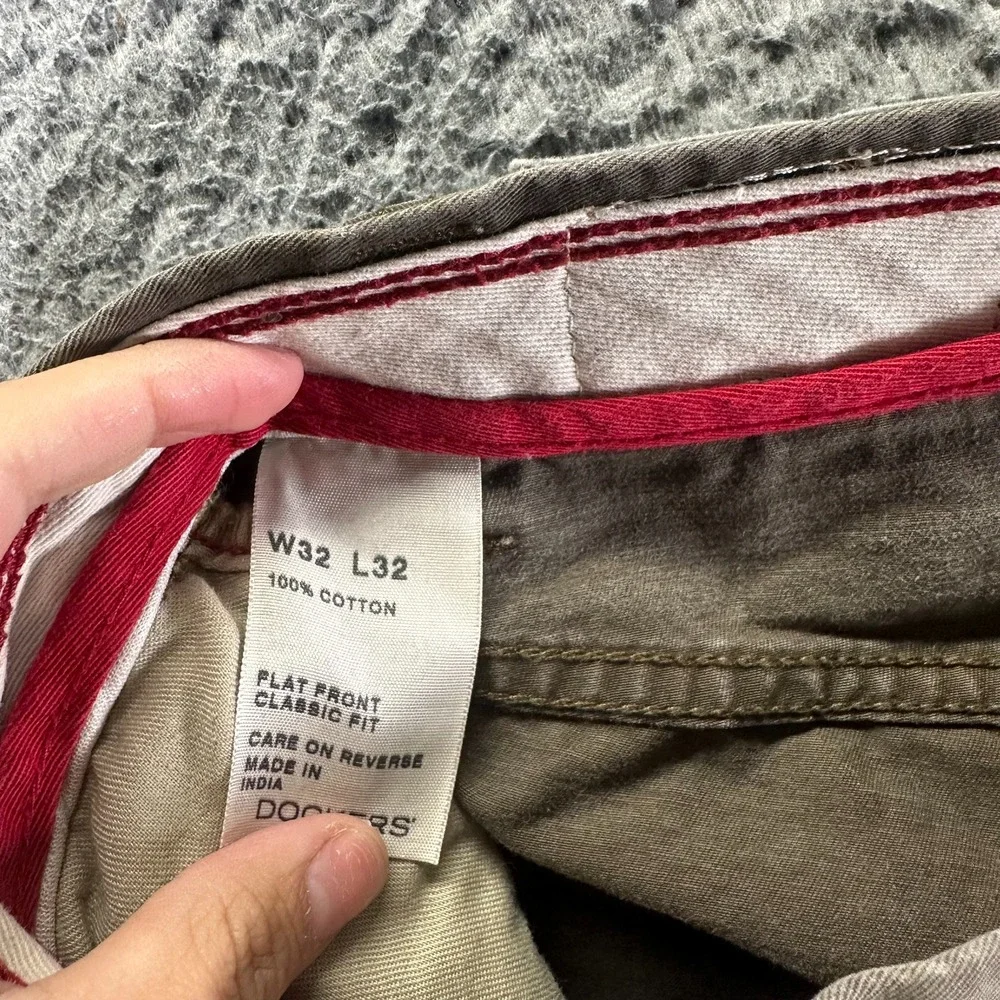 Dockers Pant Mens 32x32 Brown Cotton Chino Straight Classic Fit Preppy Business